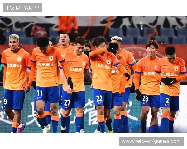 豪门对决再掀高潮新赛季争冠格局生变引热议球迷期待巅峰之战上演