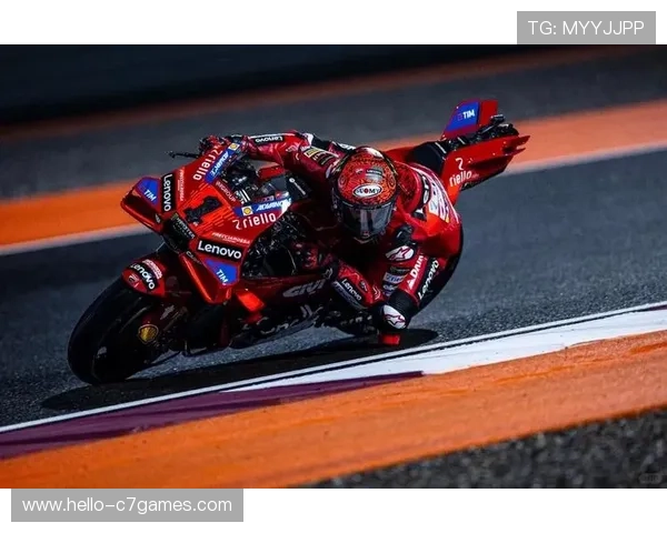 MotoGP赛季激战正酣 新星崛起与老将争锋引发全球热议